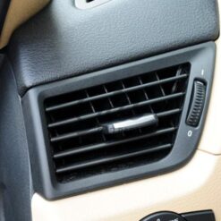 Alternative view of Moldura P/ Grelha Ventilação Frontal Esquerda Preto Matte BMW X1 E84 2010-2015