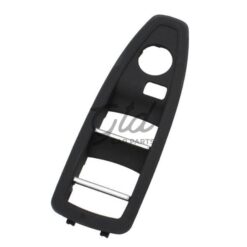 Moldura Vidro Frontal Esquerda Preta S/Esp. Rebatível BMW Série 1/3/4 F20 F30 F36 2012-2018
