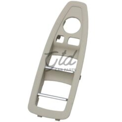 Moldura Vidro Frontal Esquerda Oyster C/Esp. Rebatível BMW Série 1/3/4 F20 F30 F36 2012-2018