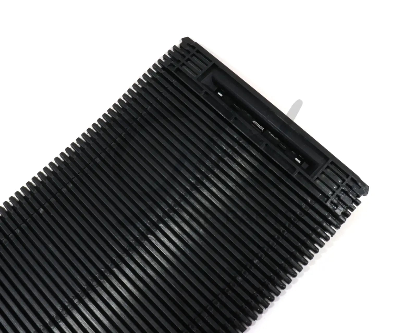 Cortina Gaveta Consola Central Preta Volkswagen Passat 2016-2018 - Image 6