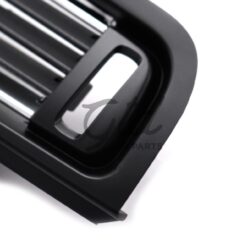 Alternative view of Grelha Ventilação Frontal Direita Cromada BMW Série 5 F10 F11 F18 2010-2017