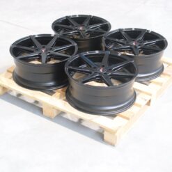 Jante JR Wheels Complete Sets 20x8,5 ET30 5x120 - Black