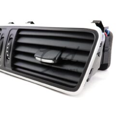 Alternative view of Grelha Ventilação Frontal Central Volkswagen Passat B6 B7 CC 2006-2015