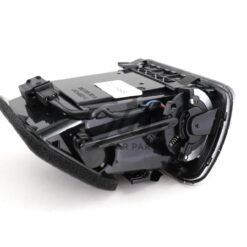 Alternative view of Grelha Ventilação Frontal Esquerda Volkswagen Passat B6 B7 CC 2006-2015