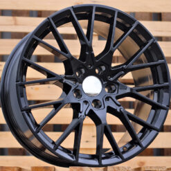 Jante BMW 19x8 ET38 5x120 - Black
