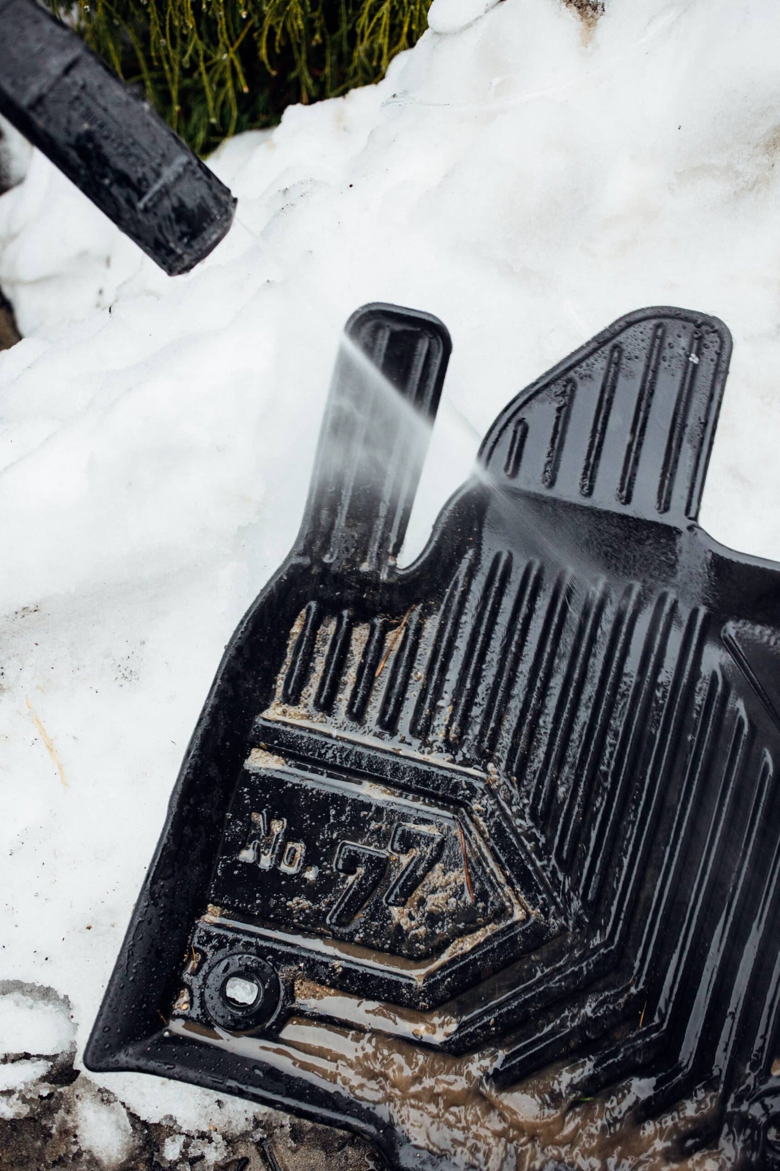 PACK 4 TAPETES BORRACHA NO.77 TOYOTA COROLLA CROSS 2022-> - Image 5