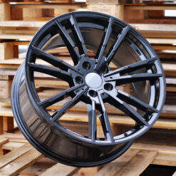 Jante BMW 20x9 ET44 5x120 - Black