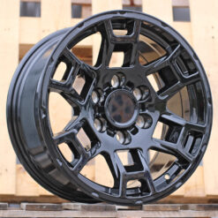 Jante 4X4 R17x8 ET15 6x139.7 - F Black