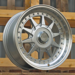 Jante RACIN 15x7 ET25 4x100 - Silver+Polished Lip