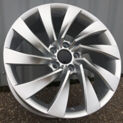Jante VW B5083 R19x8 ET40 5x112 - Silver Shining